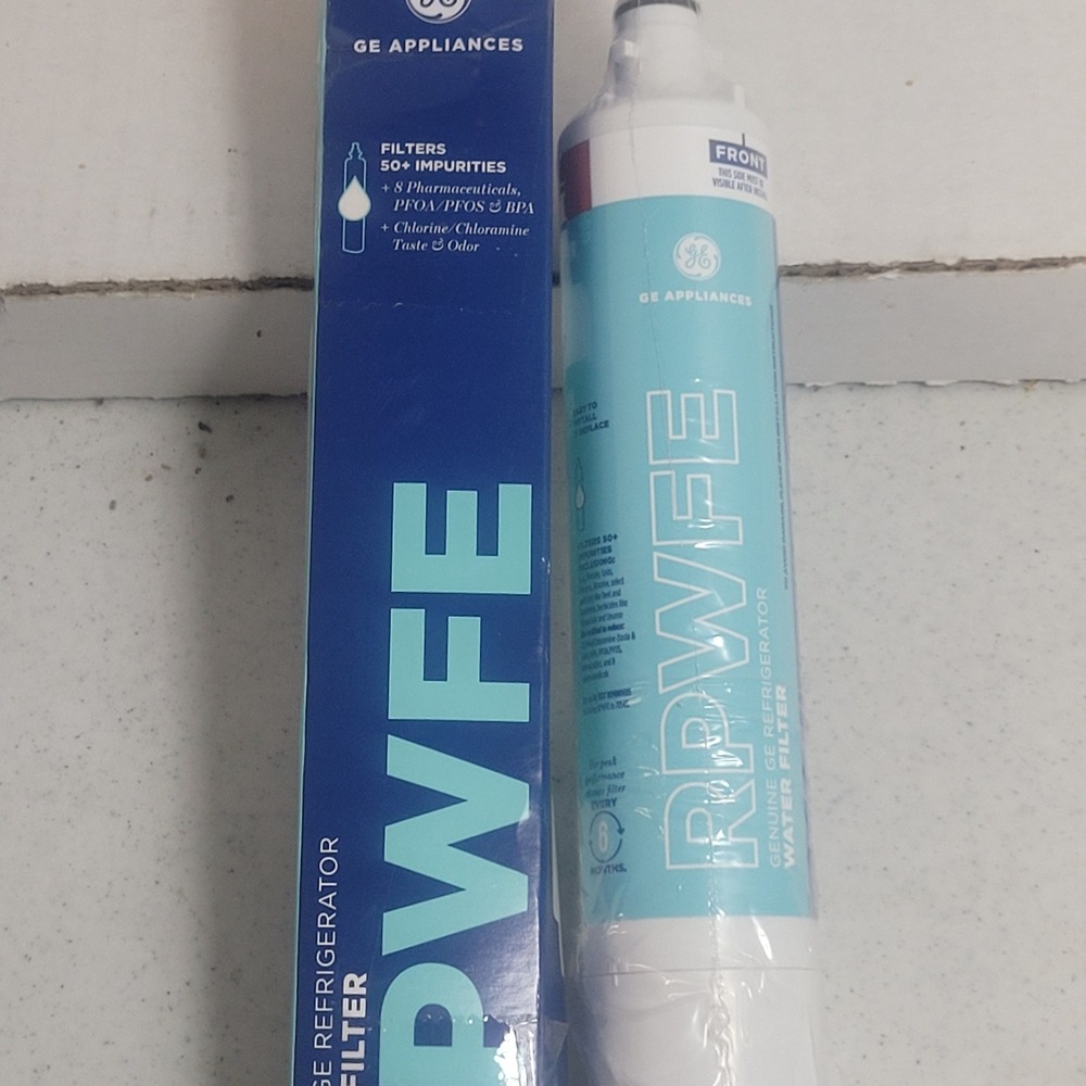 GE RPWFE Refrigerator Water Filter Genuine OEM Replacement Part White